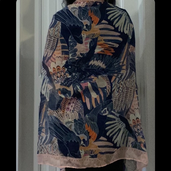 Scarf with pattern - Picture 6 of 8